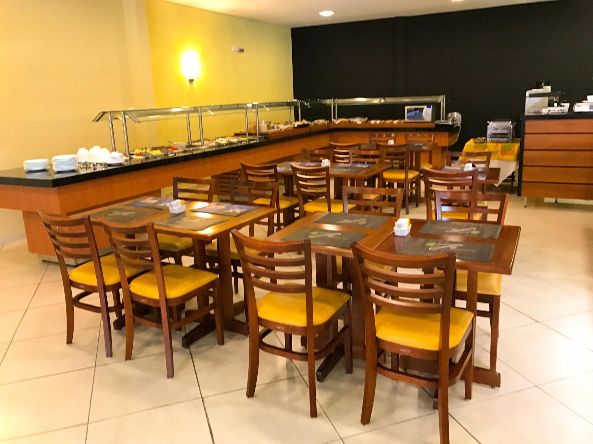 Rede Andrade Mercado Hotel Куритиба Екстериор снимка
