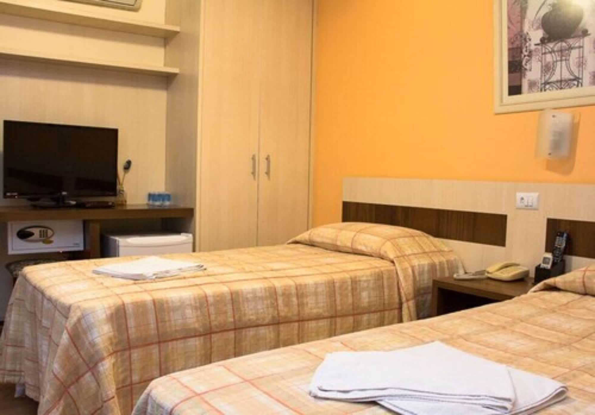 Rede Andrade Mercado Hotel Куритиба Екстериор снимка